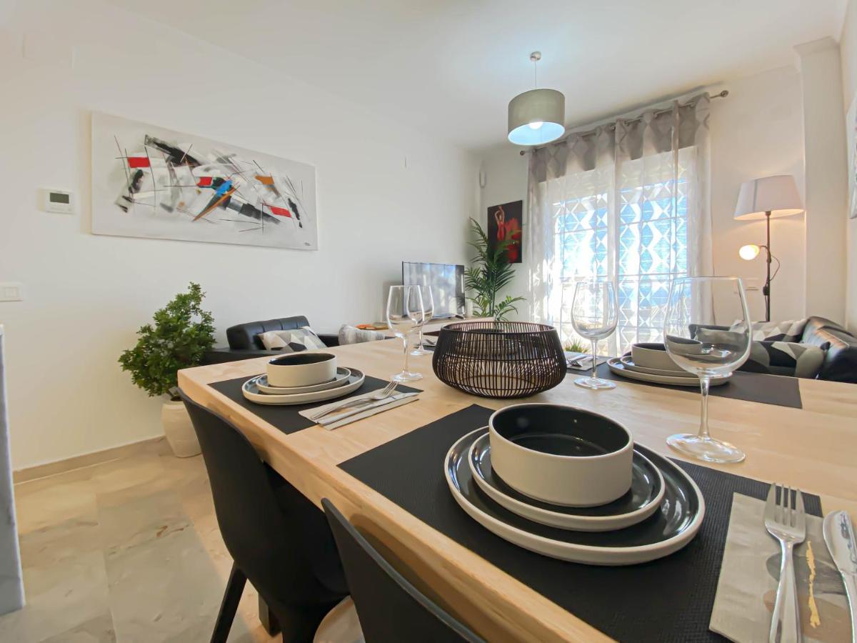 Endless Summer Apartamento De Vacaciones Манилва Екстериор снимка